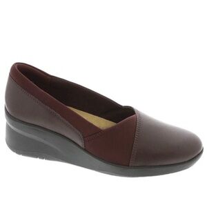 Clarks Suttyn Slip On Wedge Shoes Women’s Size 7.5